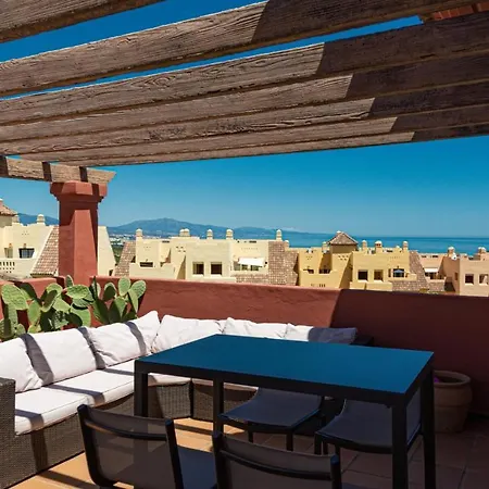 Colinas El Hacho 2320 Sea View Манилва